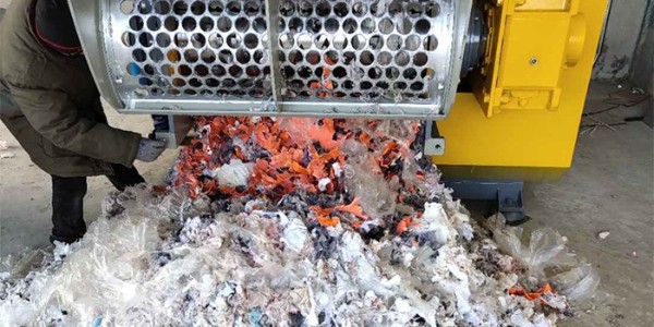 塑料编织袋破碎机堵料原因及解决方法介绍